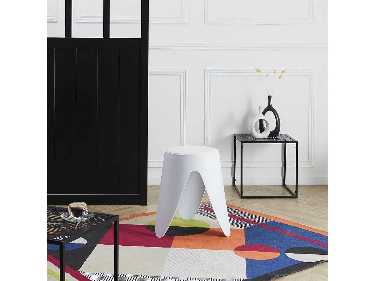 Tabouret Blanc Tulipe en Polypropylène Empilable Ø46 cm - QARIS