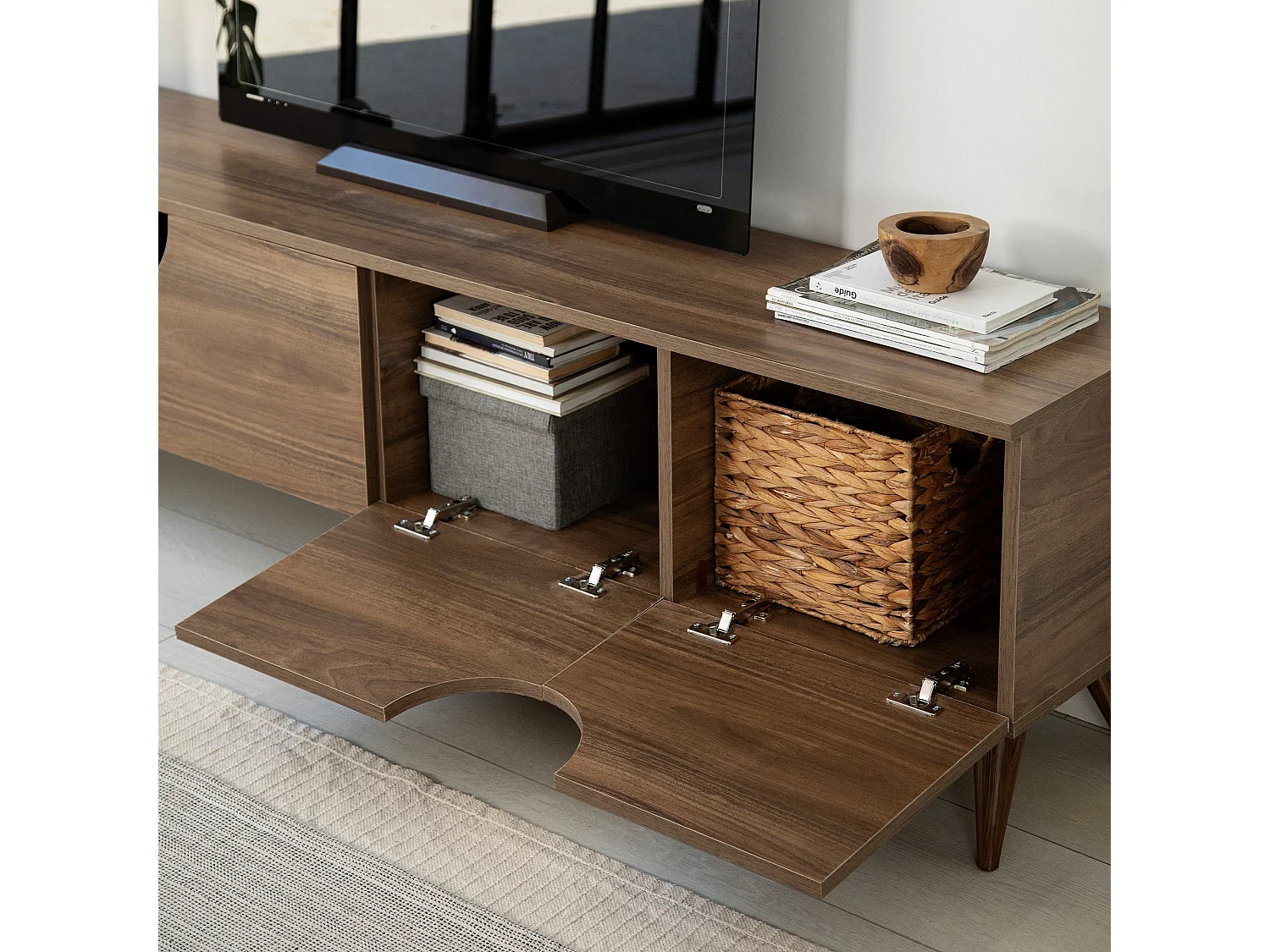 Meuble TV élégant en noyer, 180 cm x 50 cm x 35 cm | 100 % aggloméré mélaminé, épaisseur 18 mm, chants PVC | Design moderne pour le salon