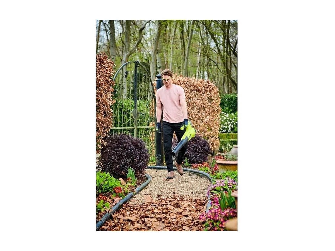 Souffleur 18V Turbo Jet - vitesse max. soufflerie 145 km/h - débit air max. : 7,1 m³/min - vendu sans batterie ni chargeur