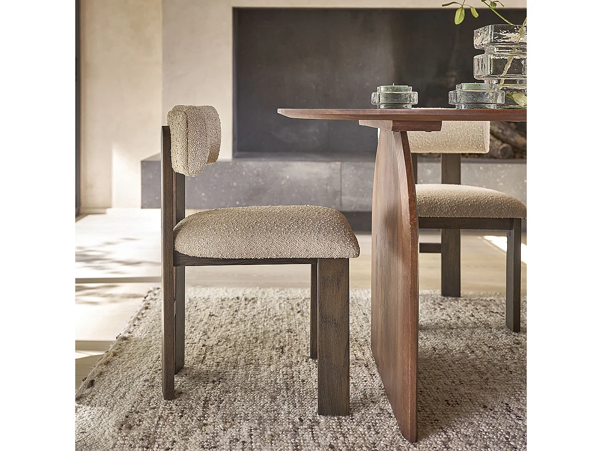 Set di 2 sedie in rovere marrone massello e tessuto bouclé beige