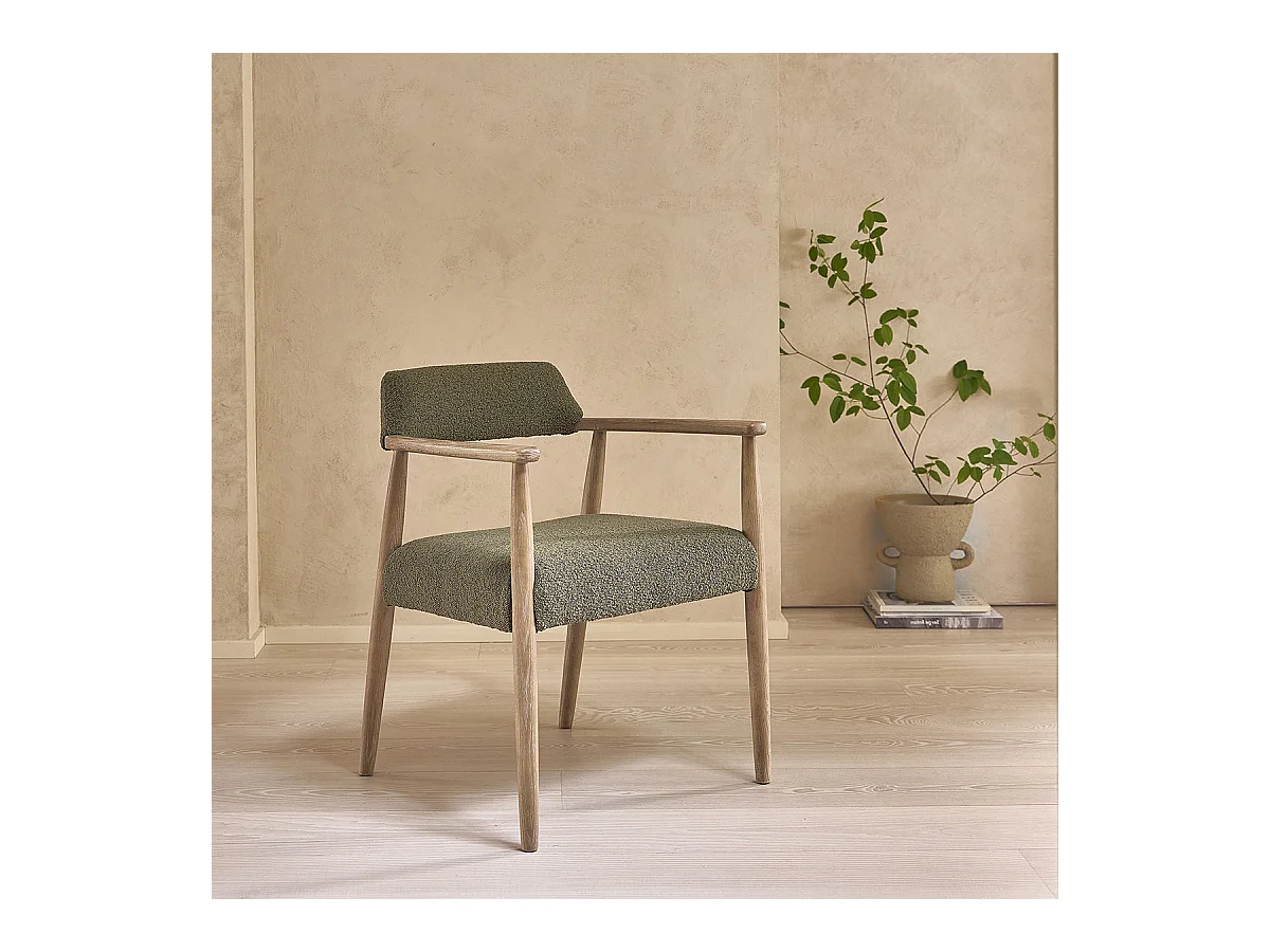 Sedia in rovere e tessuto bouclé kaki
