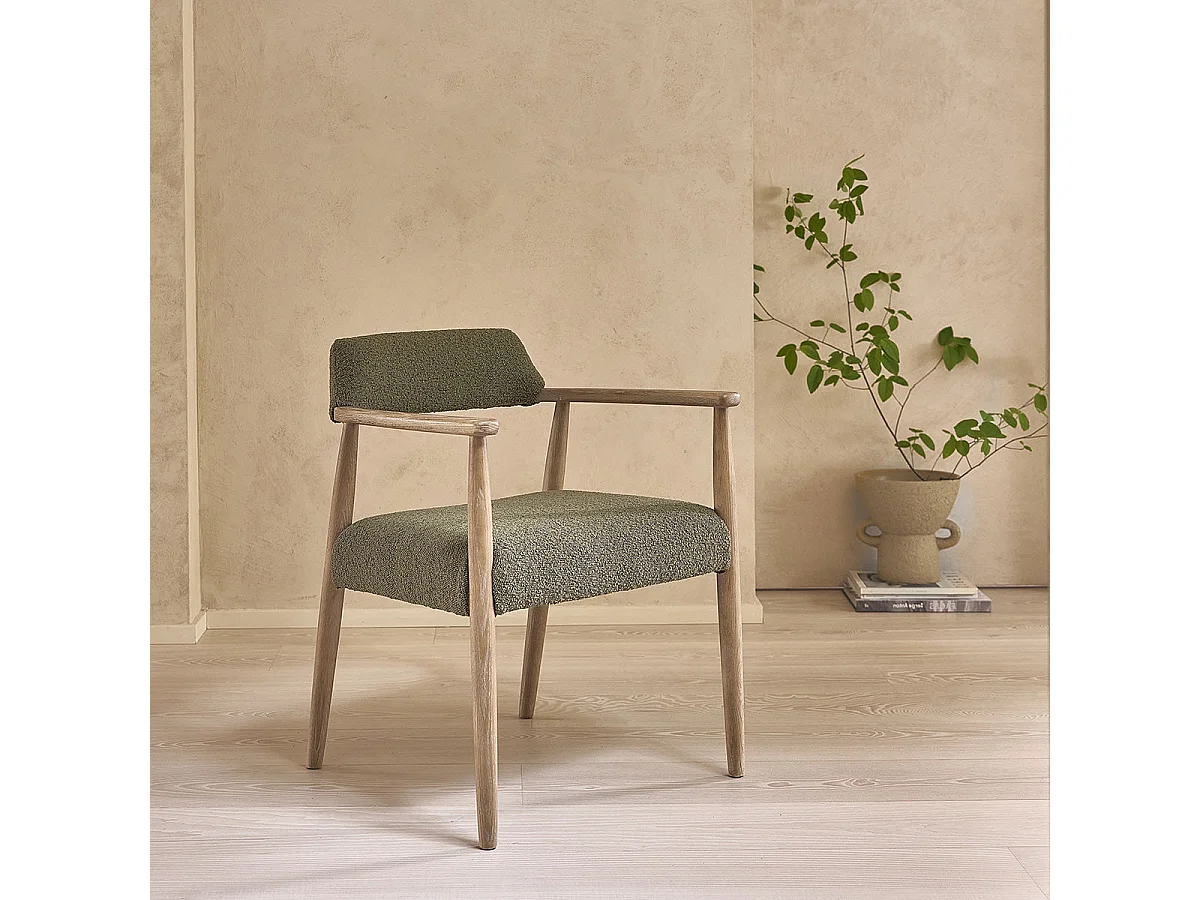 Sedia in rovere e tessuto bouclé kaki