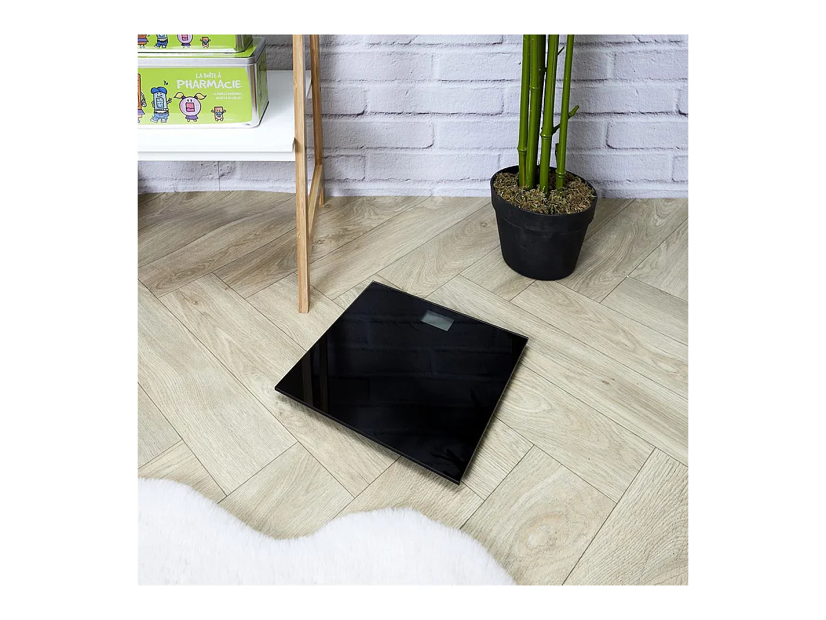 Balance Pèse-Personne Digital Elégant Noir avec Ecran LCD - DANNA