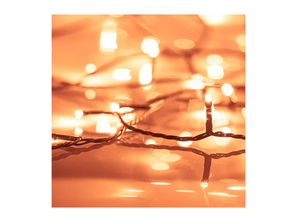 Árvore de Natal artificial com 150 luzes LED e neve 120 cm