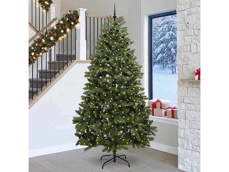 Kunstkerstboom Groen 270 cm PVC en Metalen