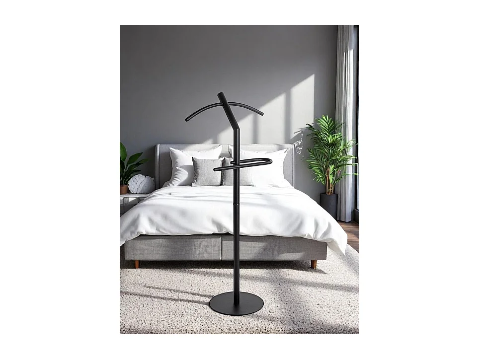 Valet de nuit avec cintre intégré coloris Noir - Longueur 47 x Profondeur 30 x Hauteur 111 cm