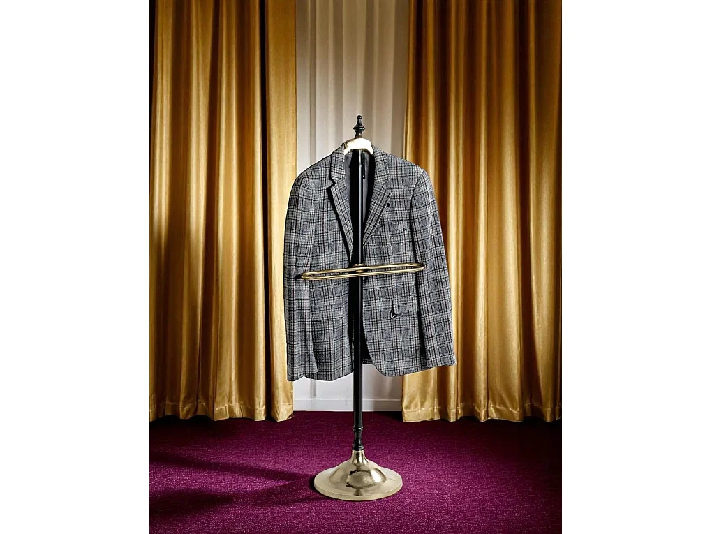 Valet de nuit avec cintre integré coloris Noir/Or - Longueur 45 x Hauteur 130 x Profondeur 32 cm