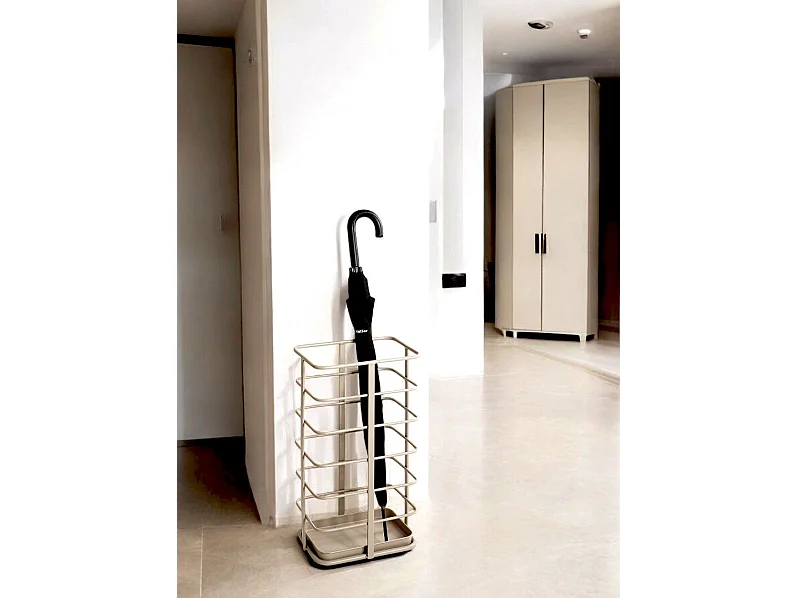 Porte parapluie en métal avec égouttoir coloris gris - Longueur 28 x Hauteur 50 x Profondeur 20 cm