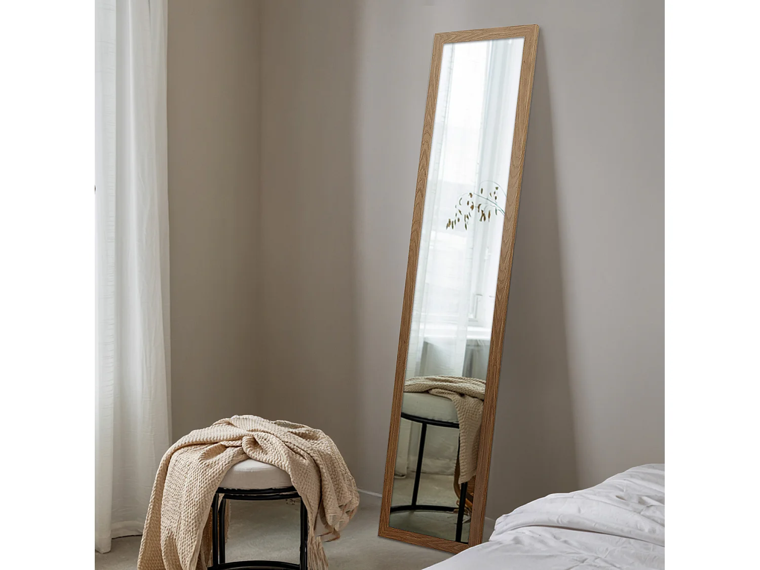 Standspiegel holz mit natürlichem Rahmen stilvoller Akzent für klassische und moderne Innenräume 50x160 Tulup