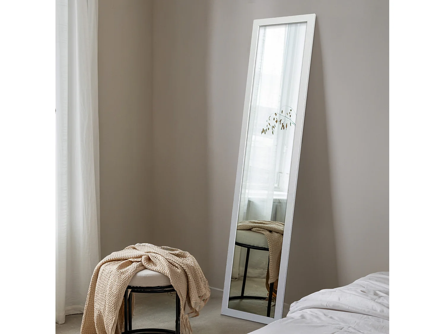 Standspiegel weiß im eleganten Rahmen modernes Spiegel für Schlafzimmer Flur oder Wohnzimmer 50x160 Tulup