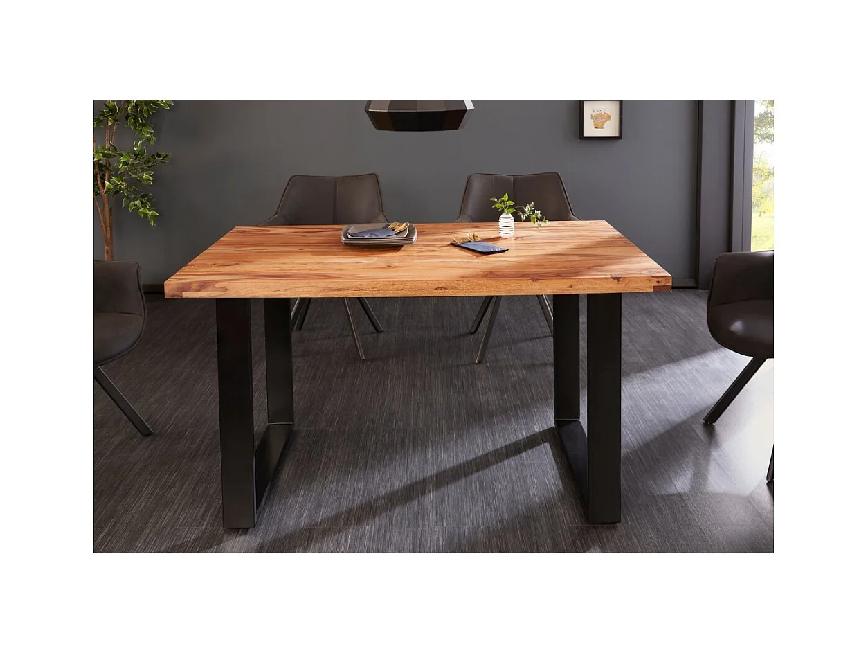 Table LODEN 140 cm – Plateau en bois massif de sheesham verni – Pieds en U en métal noir