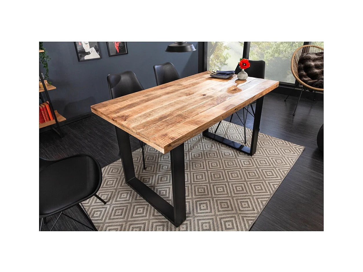 Table de salle à manger LODEN 140 cm – Plateau en bois massif de manguier verni – Pieds en U en métal noir