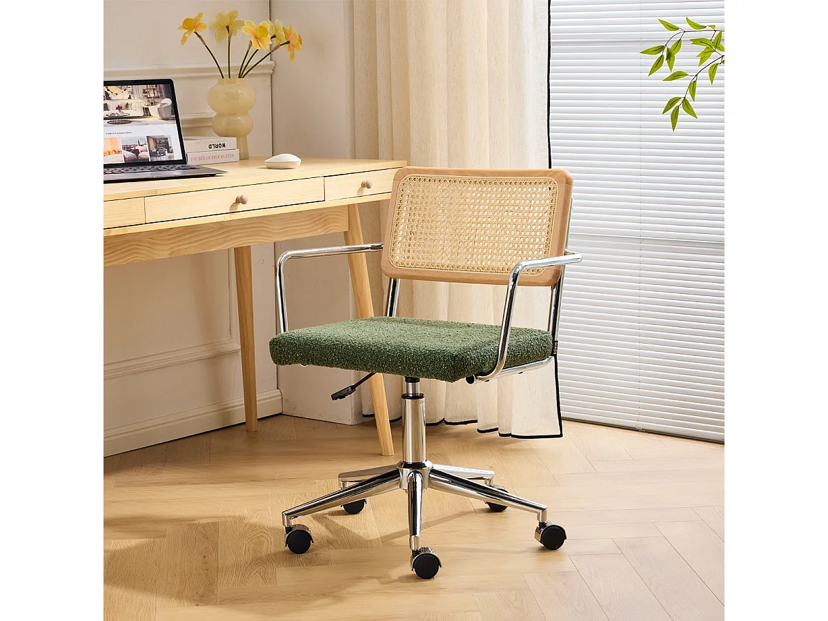 Fauteuil de bureau pivotant et réglable en hauteur en tissu bouclé vert et cannage - Julian