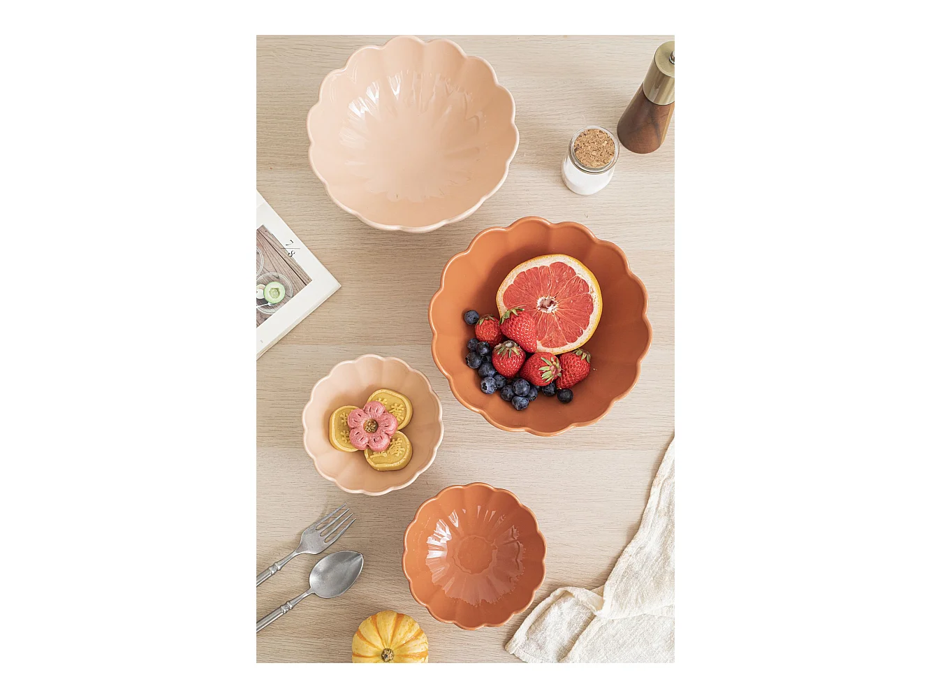 Menastyl - Plat Sur Pied Fiorella 21x11.5cm En Gres Terracotta Pied Vert