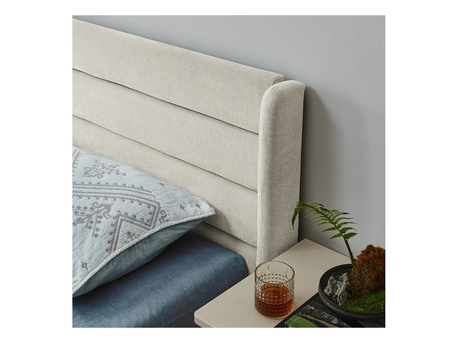 Cama de matrimonio 140x200 cm con 4 cajones, tejido chenilla beige, sin colchón