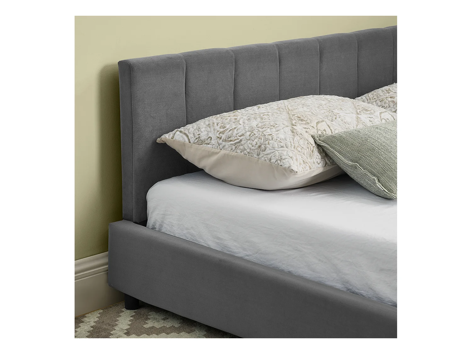 Tweepersoons slaapbank 140x200cm met hoge rugleuning, lattenbodem, grijs fluweel