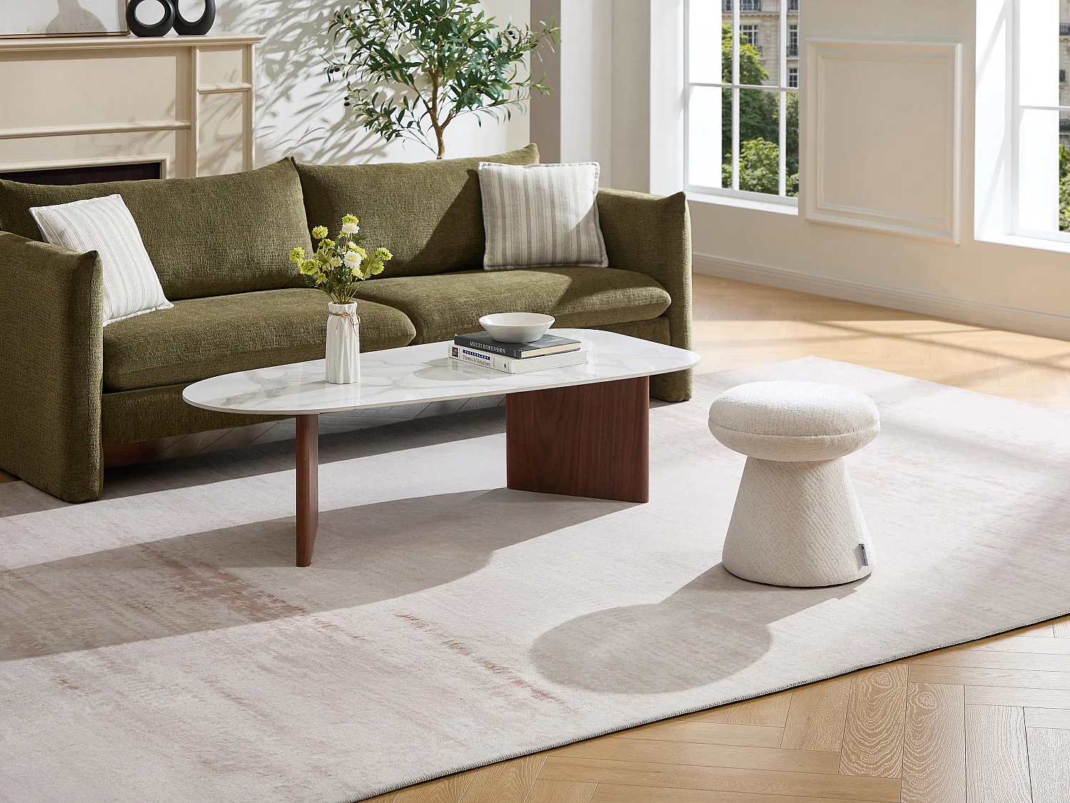 Pouf en tissu chenille beige ADEYOMA