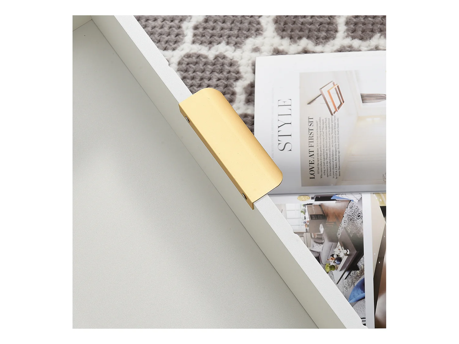 Buffet bas 6 tiroirs – Commode en bois MDF et métal doré – 60x34x90 cm – Couleur blanche