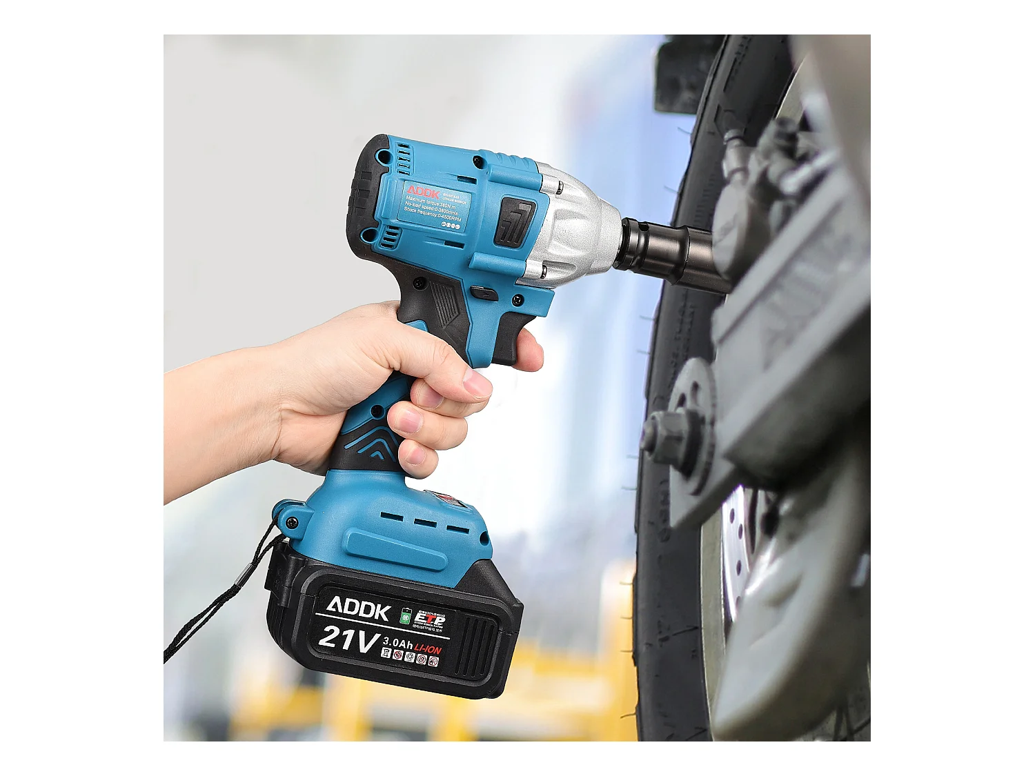 Chave de Impacto Sem Fio 21V 3,0Ah - Motor Sem Escovas - Caixa com 25 Acessórios - Azul