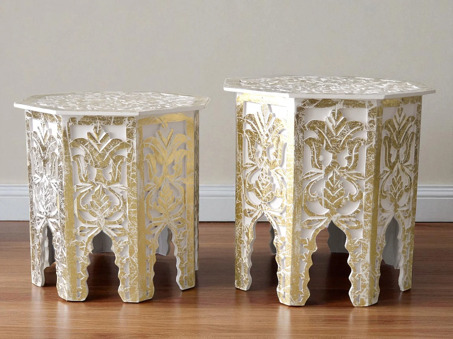 SET 2 MESAS CALADAS BLANCA/DORADAdale un toque diferente a tu hogar