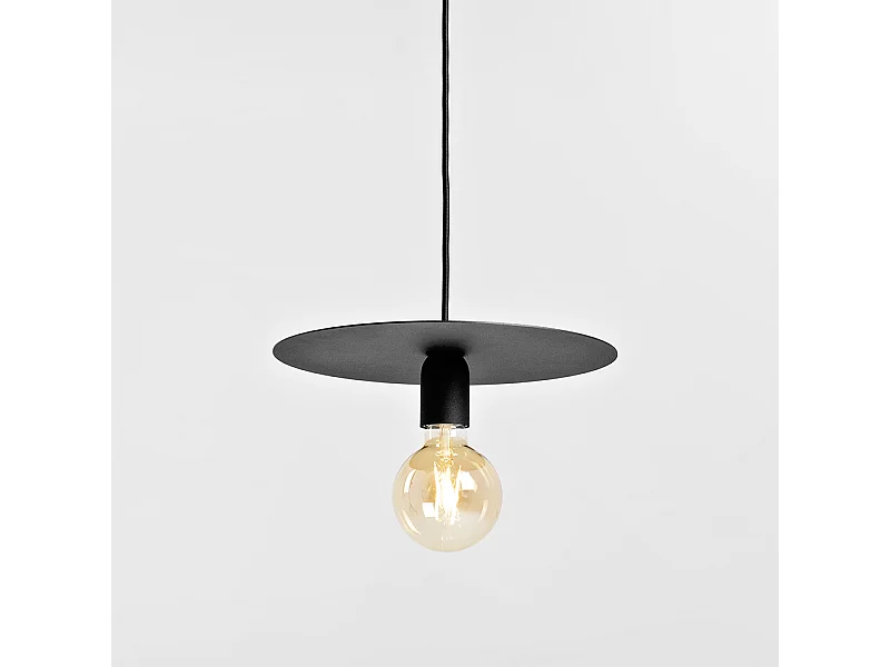 Suspension noire Skivas M