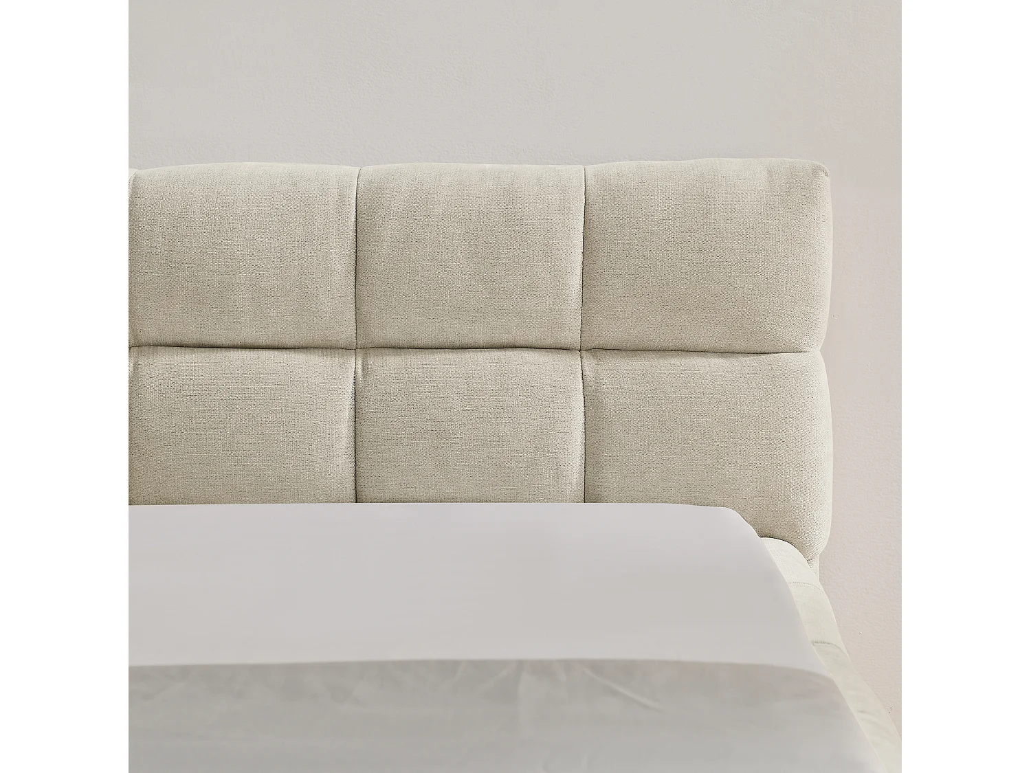 Lit enfant simple beige 90x200cm, matelassé carré, tissu chenille, bois + métal