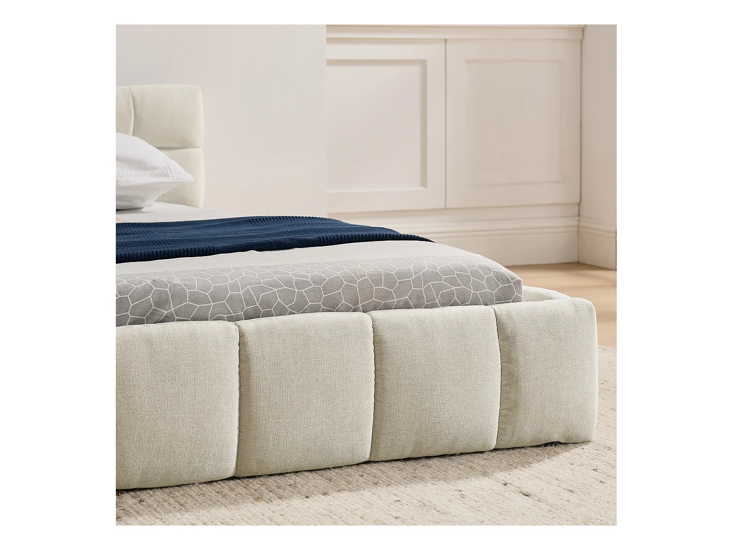 Letto matrimoniale beige per adulti 160x200cm, trapuntato quadrato, tessuto ciniglia, legno + metallo