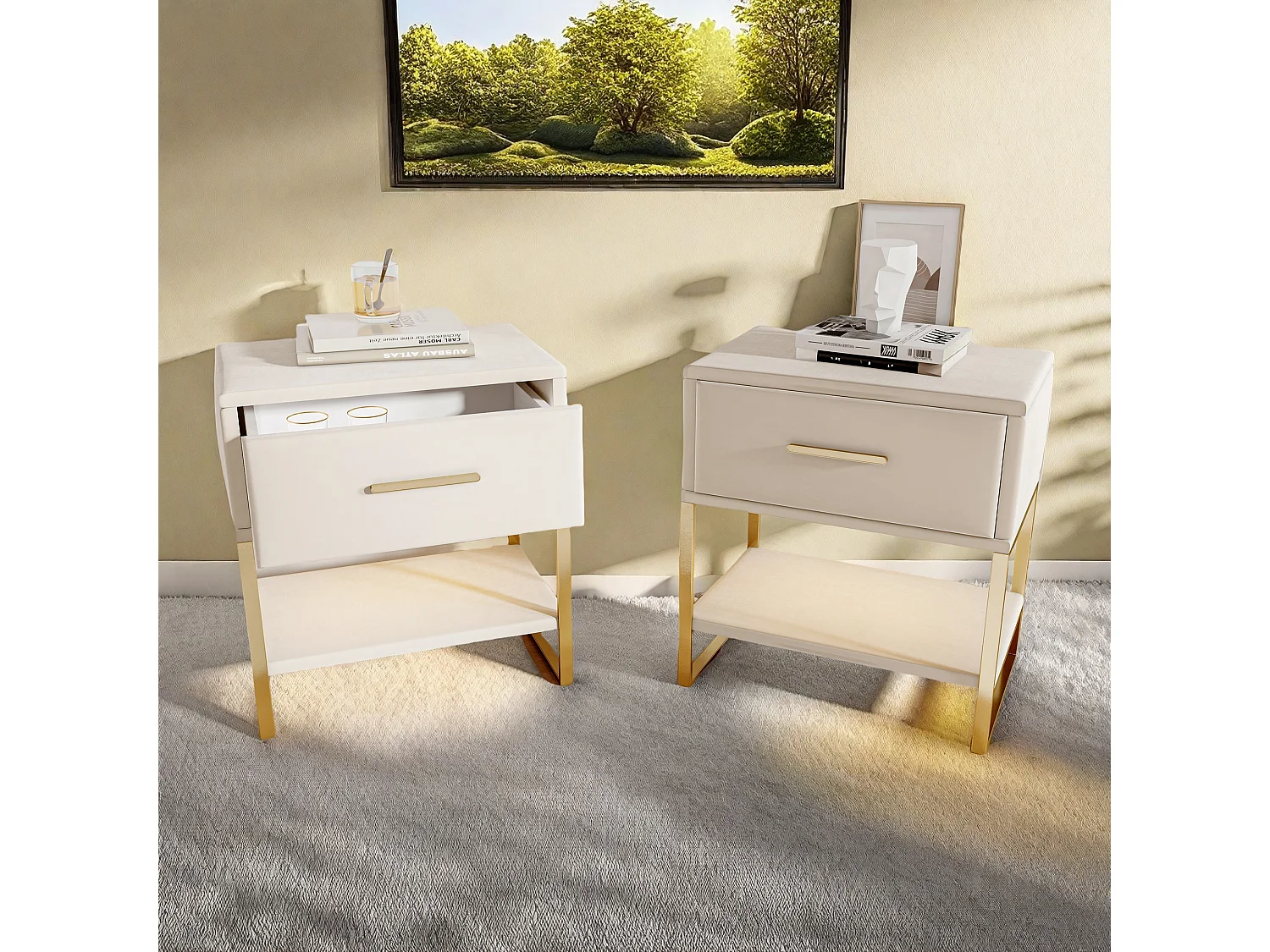 Table de chevet en velours beige avec LED multicolores, 1 tiroir et 1 niche, cadre en métal doré, design moderne et élégant