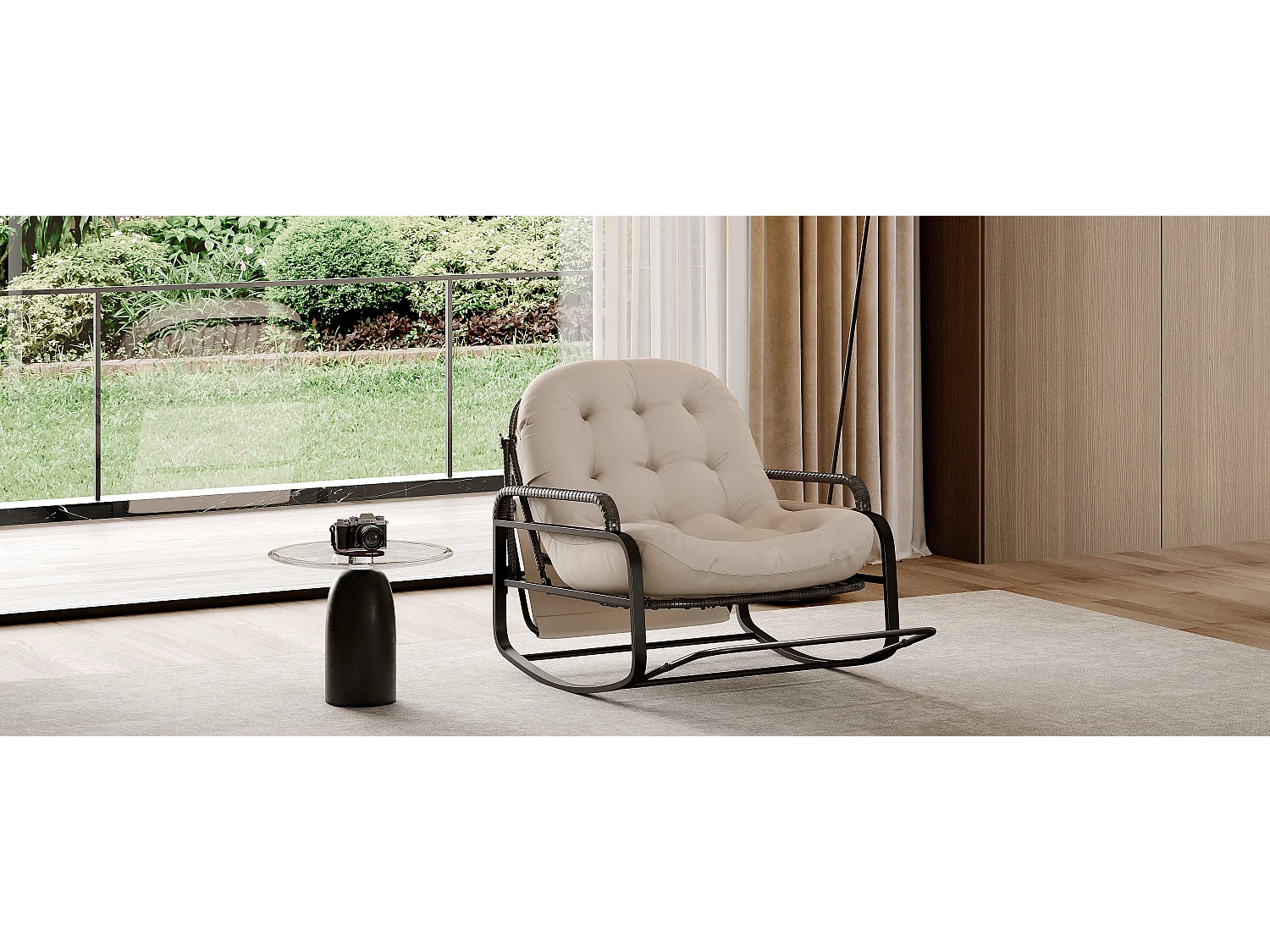 Fauteuil à bascule extérieur avec coussin beige, dossier réglable, repose-pieds pliable et auvent, rotin tressé, idéal balcon jardin terrasse