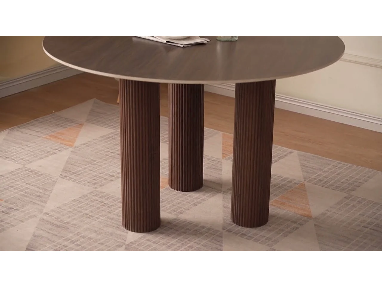 Table à manger ronde 4 personnes - Plateau en céramique noyer - Naturel foncé - ANA