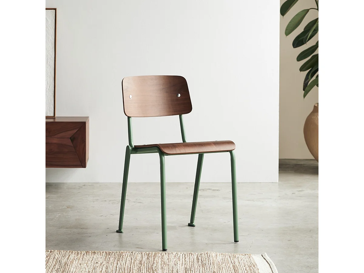 Stuhl aus grünem Metall und Walnussba Mio