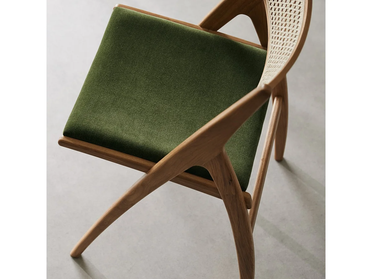 Chaise en bois de chêne massif et velours vert