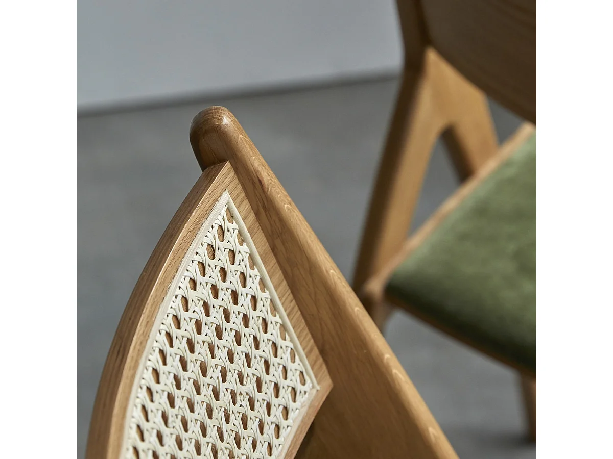 Chaise en bois de chêne massif et velours vert