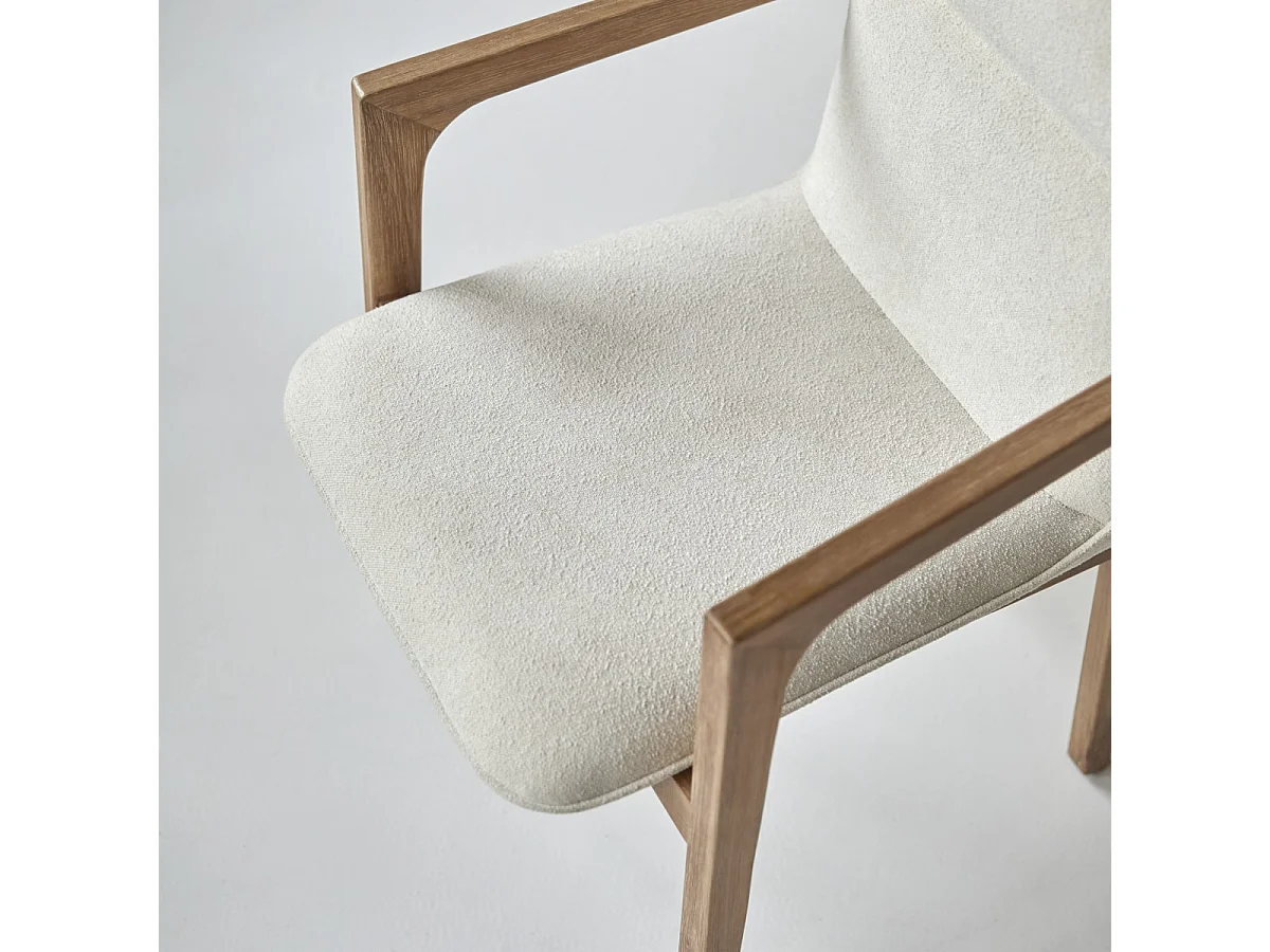 Fauteuil Viktor en bois d'acacia massif et tissu écru