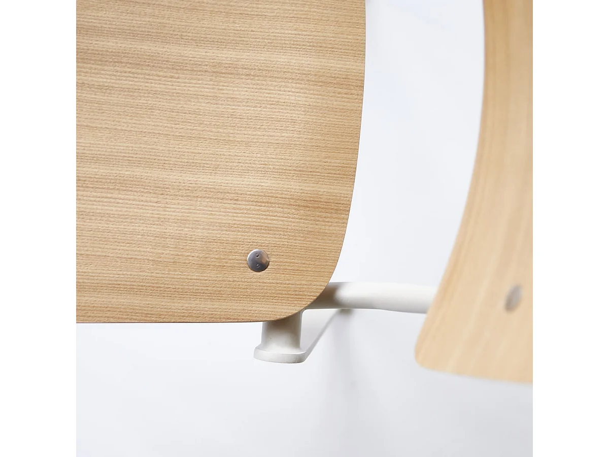 Stuhl Mio aus Metall und Eschenholz, white