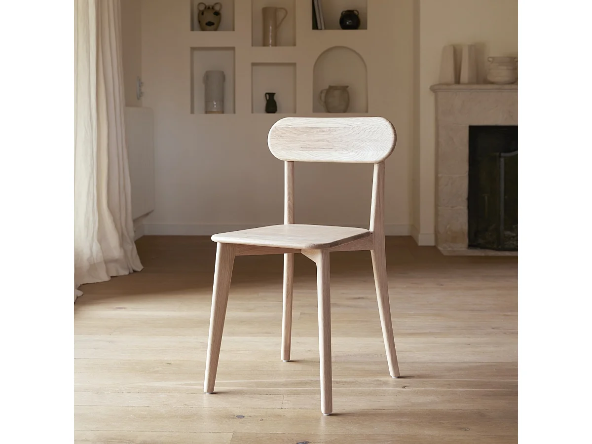 Set Abel aus 2 Stühlen aus massivem Eichenholz