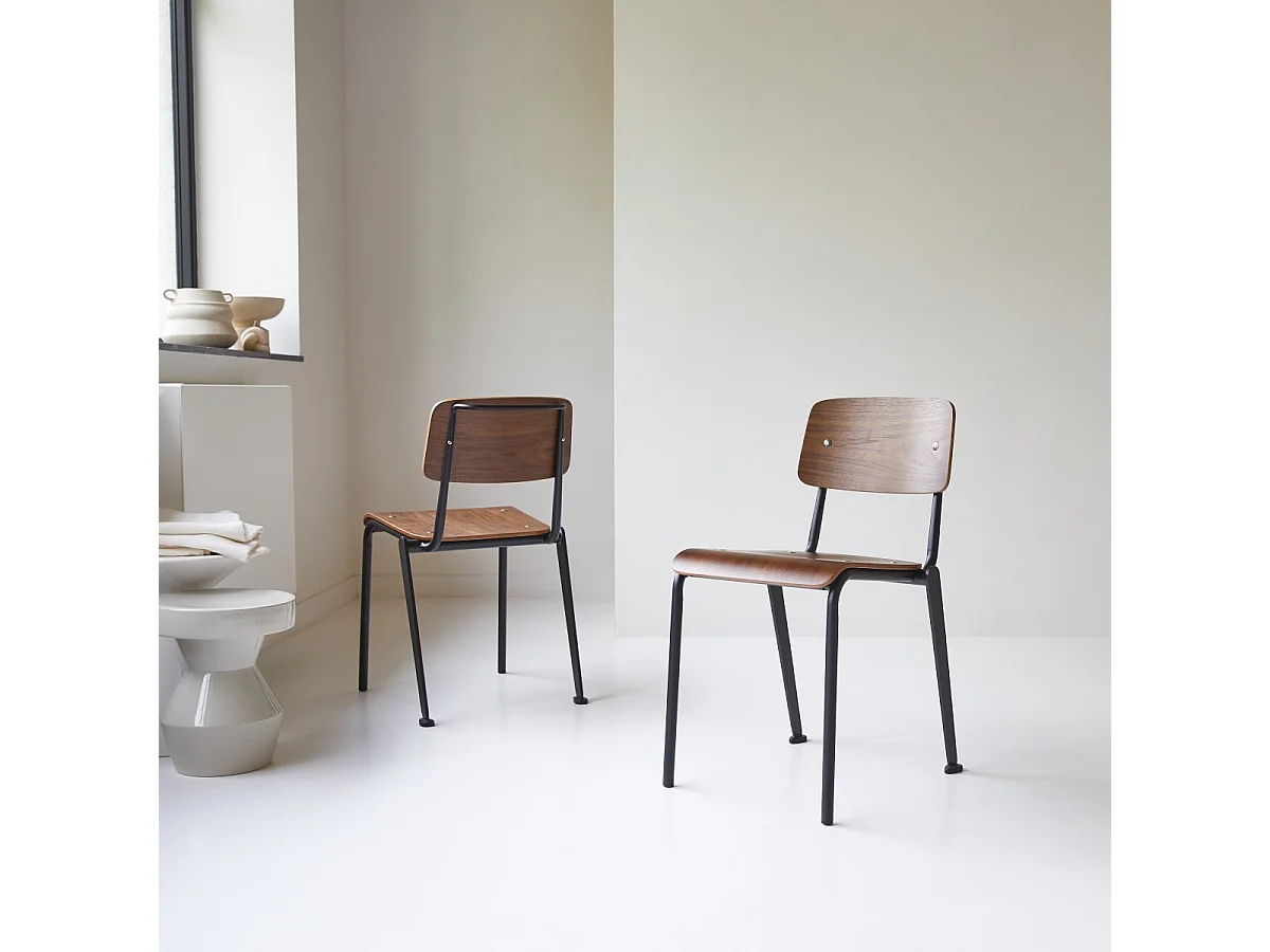 Stuhl Mio aus Metall und Nussbaumholz, black