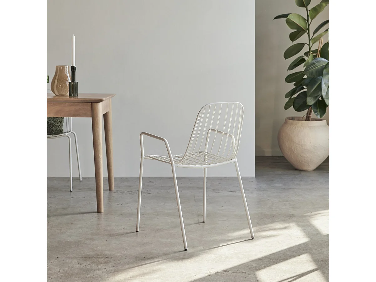 Lehnstuhl aus Metall Arty weiß  lackiert