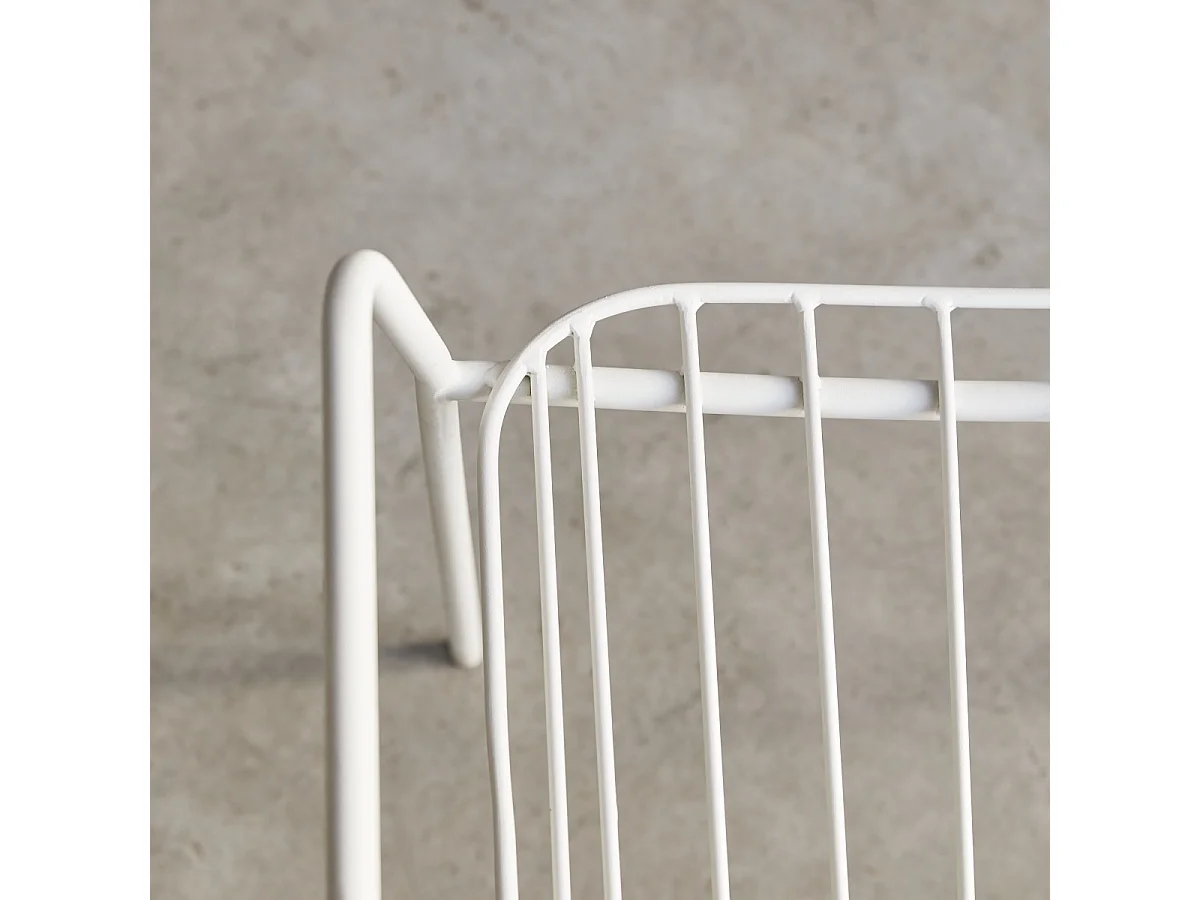 Lehnstuhl aus Metall Arty weiß  lackiert