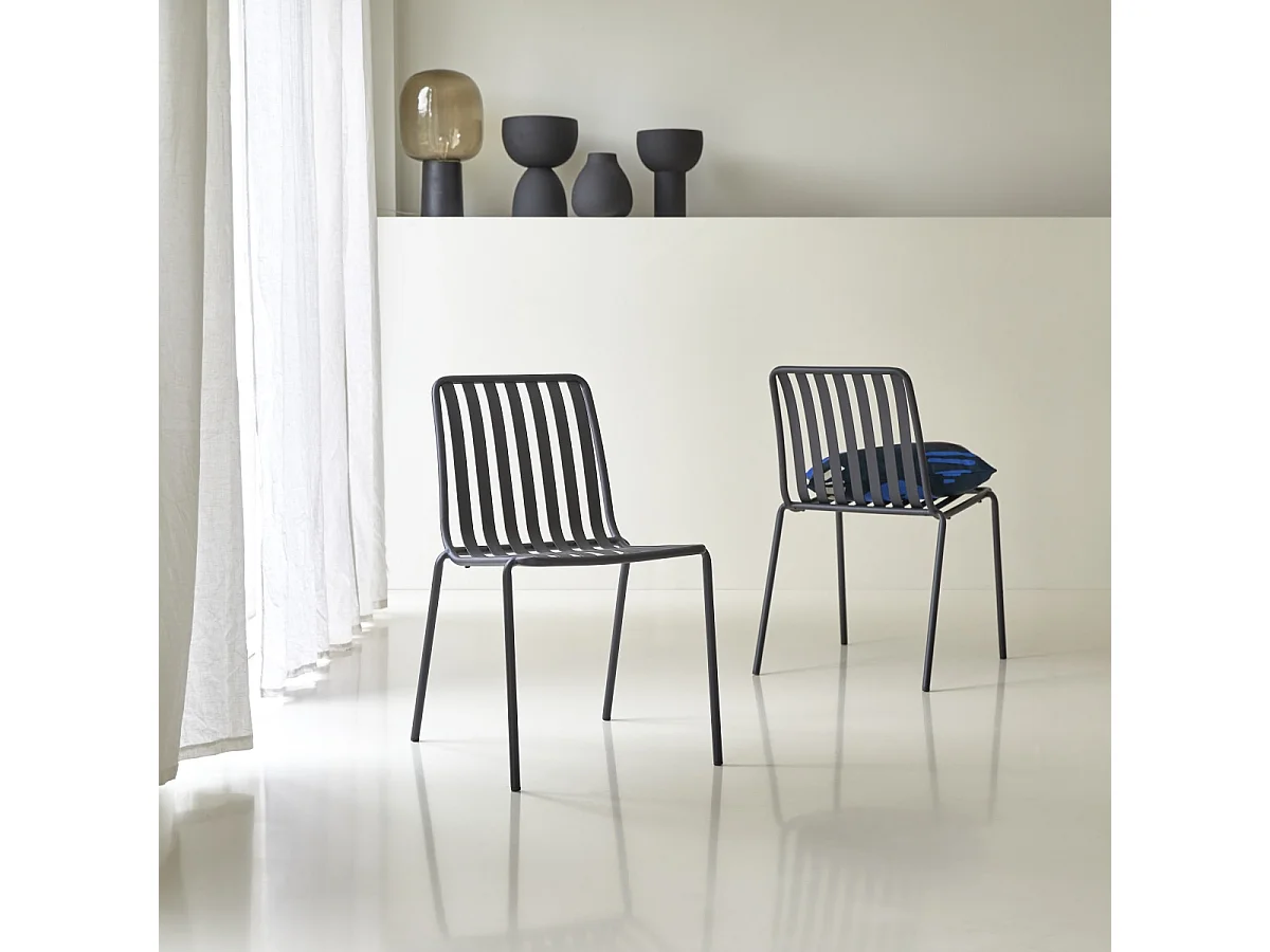 Sedia in metallo verniciato Gaby black