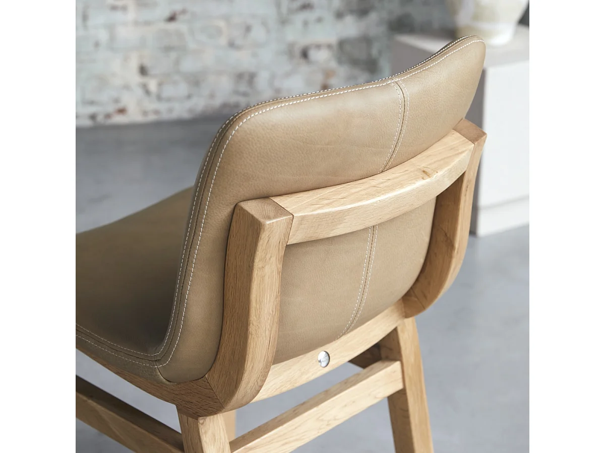 Chaise Cocoon cheyenne en bois de chêne