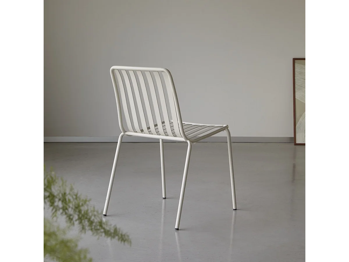Sedia per interni in metallo cream