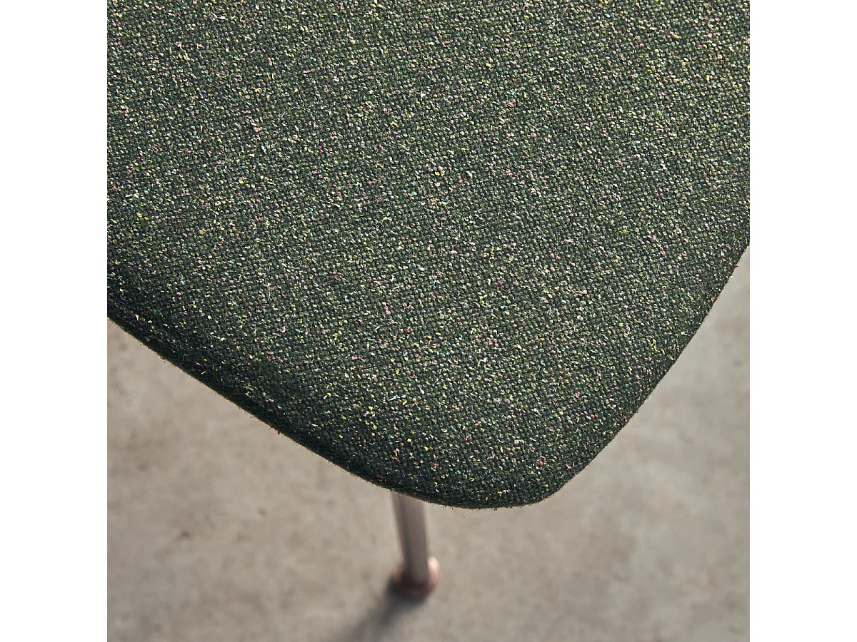 Sedia Yutapi kaki in legno di quercia