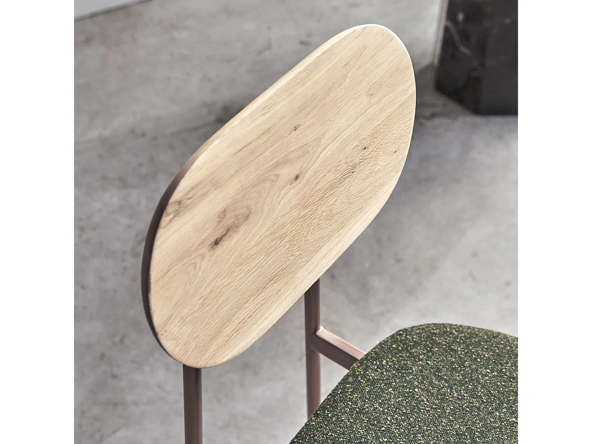 Sedia Yutapi kaki in legno di quercia