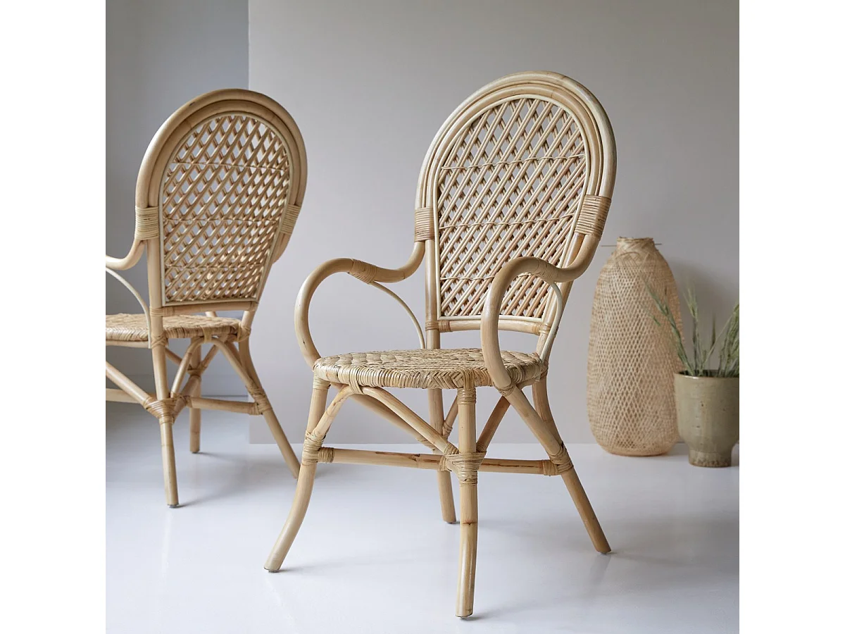 Poltrona in steli di rattan Marius