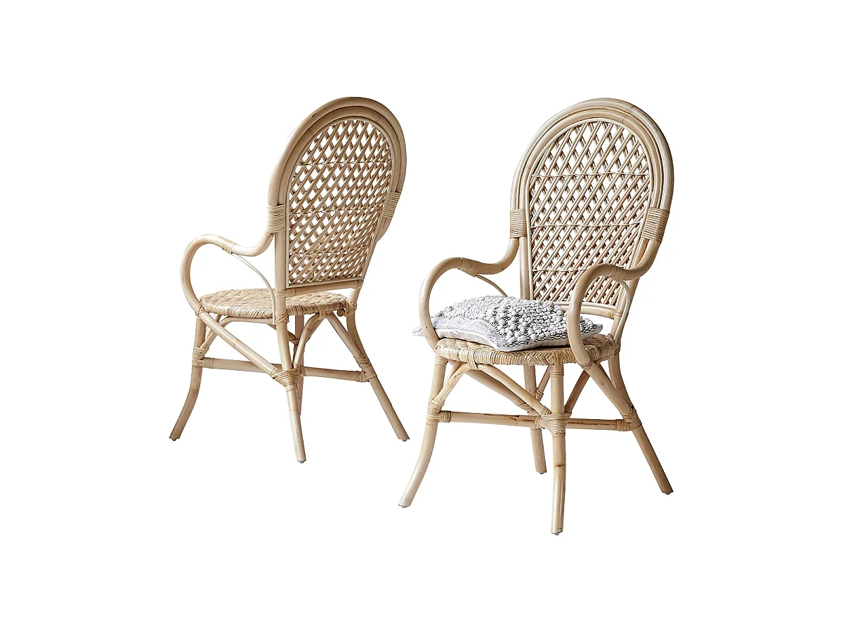 Poltrona in steli di rattan Marius