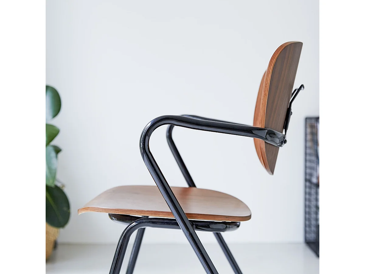 Chaise en métal et bois de noyer Ada