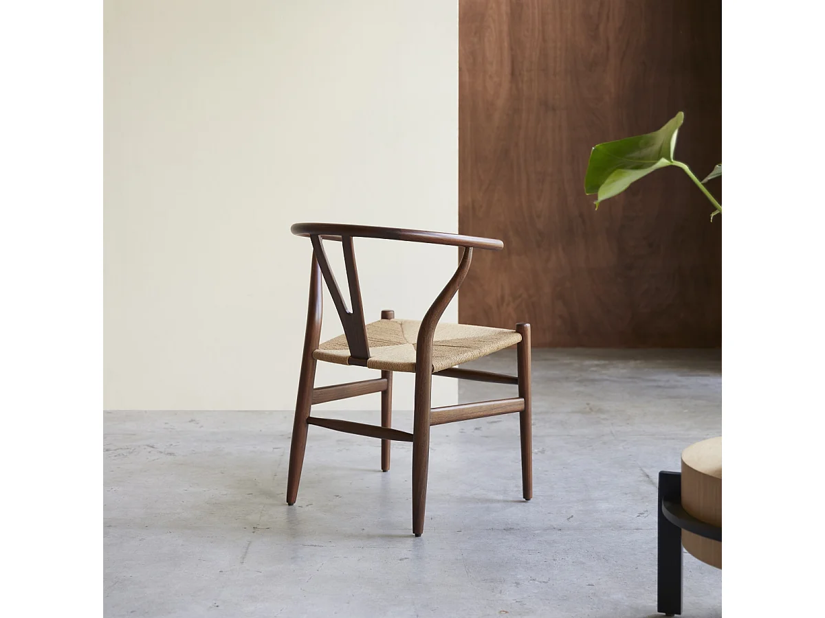 Sedia in legno di teak massiccio scuro e seduta intrecciata Blaise