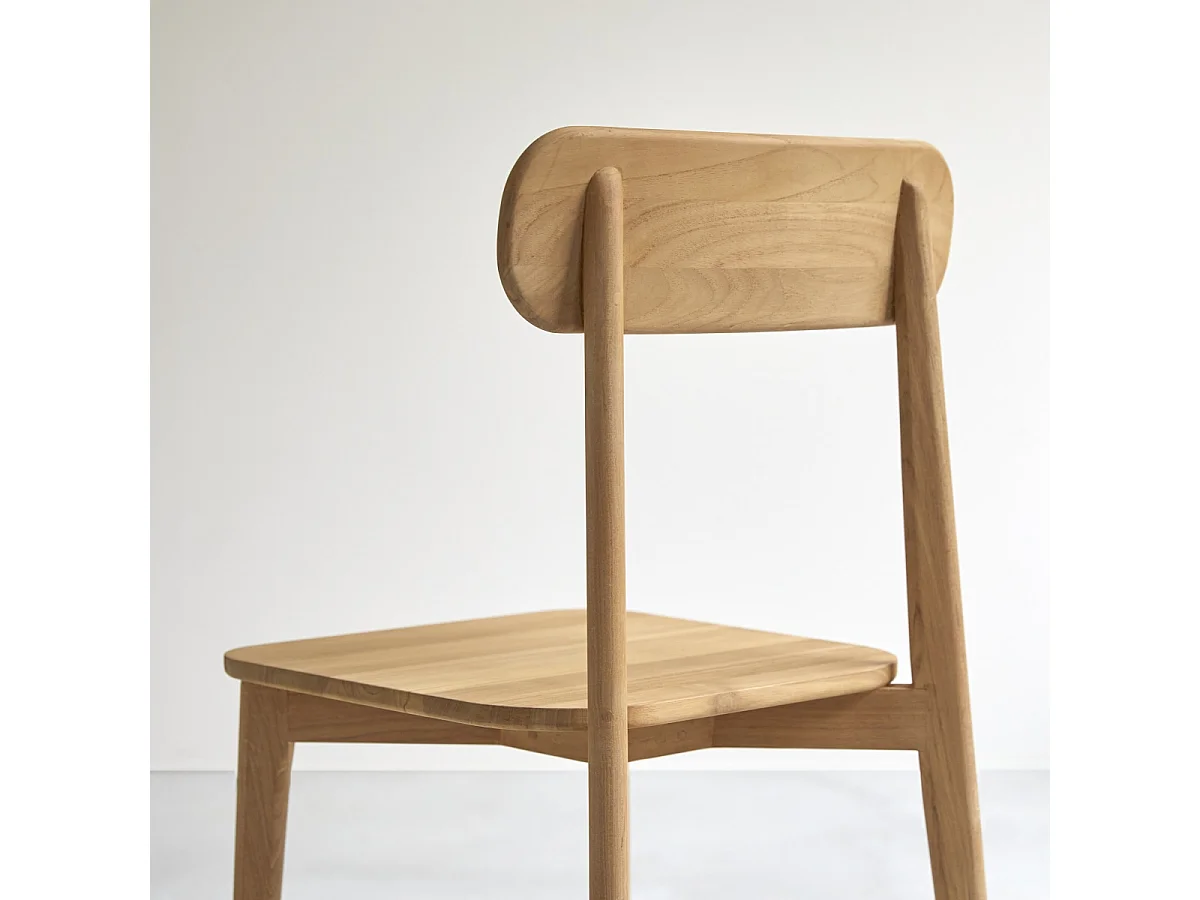 Chaise en bois de teck Jonàk