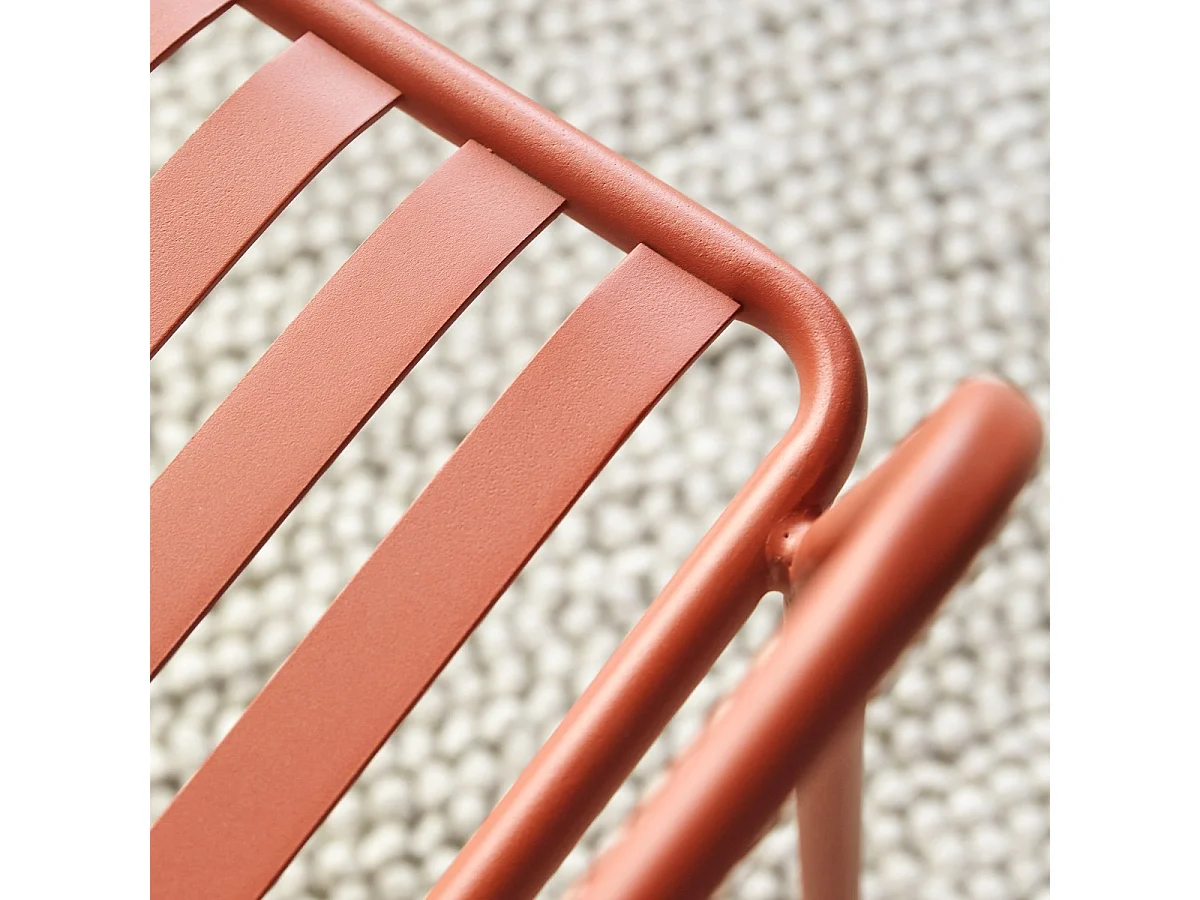 Fauteuil en métal peint Gaby orange